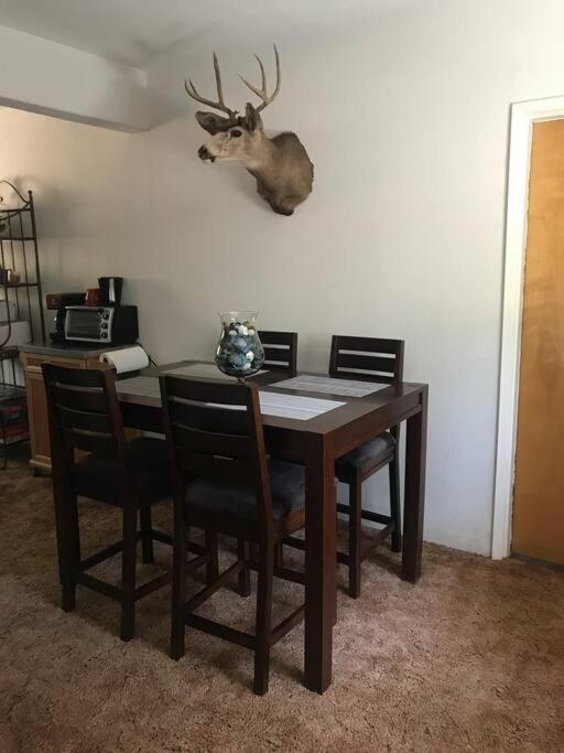 Cheerful 2-Bedroom Cottage Near Eagle Lake 수전빌 외부 사진